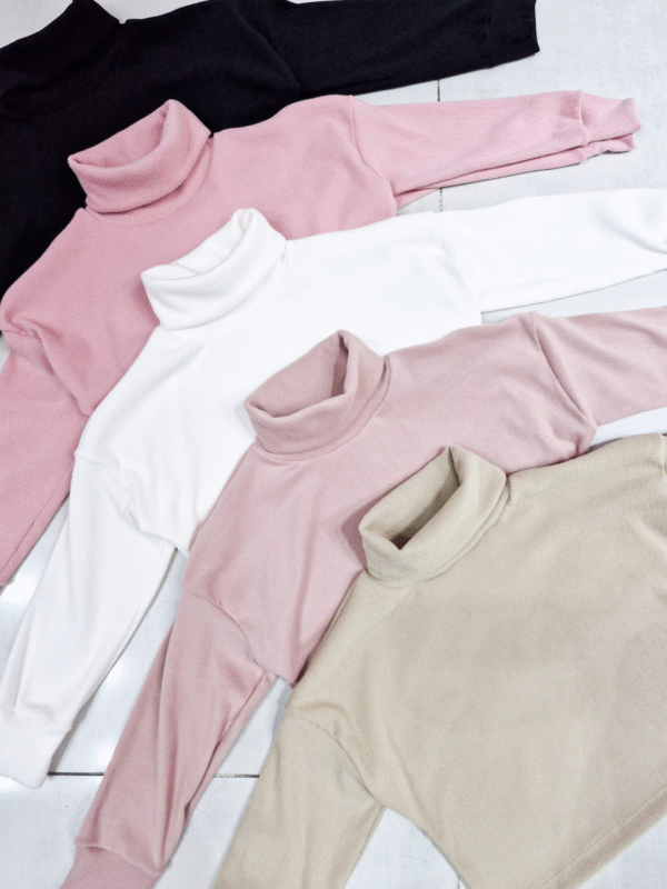 Polera Lanilla Cuello Alto