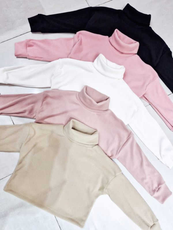 Polera Lanilla Cuello Alto